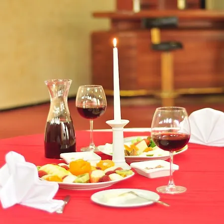 Hotel Esenboga Airport 5*